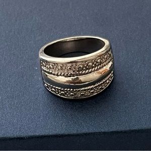 Silver Fashion Ring